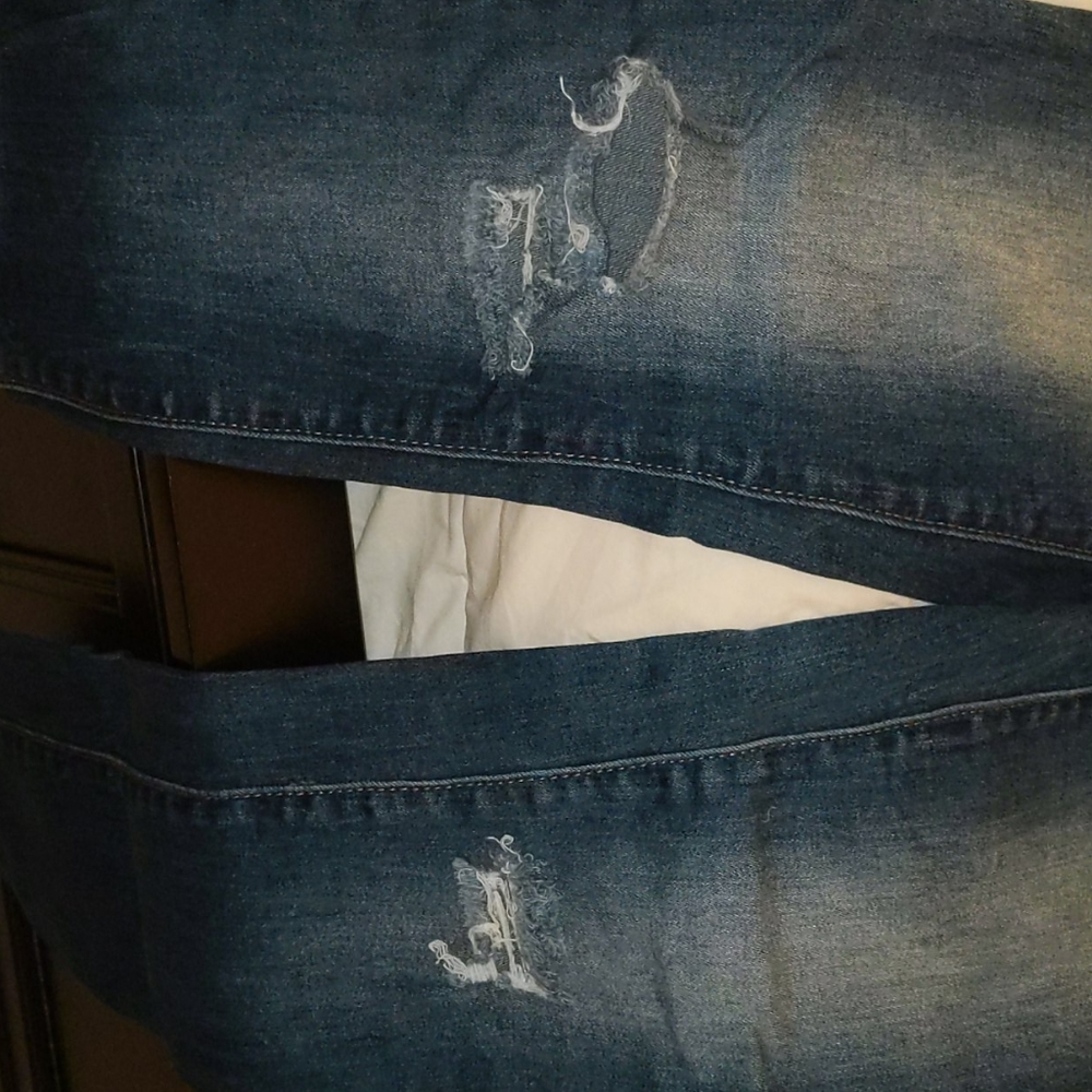 Jeans - Picture 2 of 3